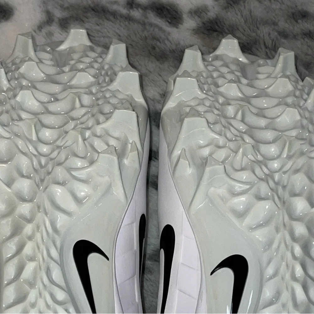 Nike Lacrosse Cleats - Picture 10 of 11